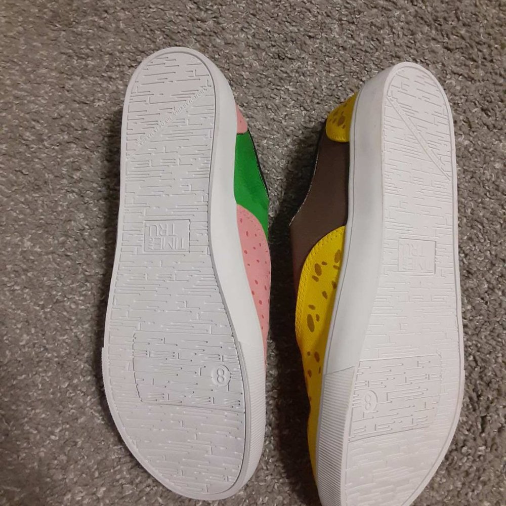 Hand-painted Spongebob + Patrick Canvas Shoes - Picture 3 of 5